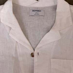 Old Navy White Linen Blend Camp Collar Short Sleeve Button-Down Shirt